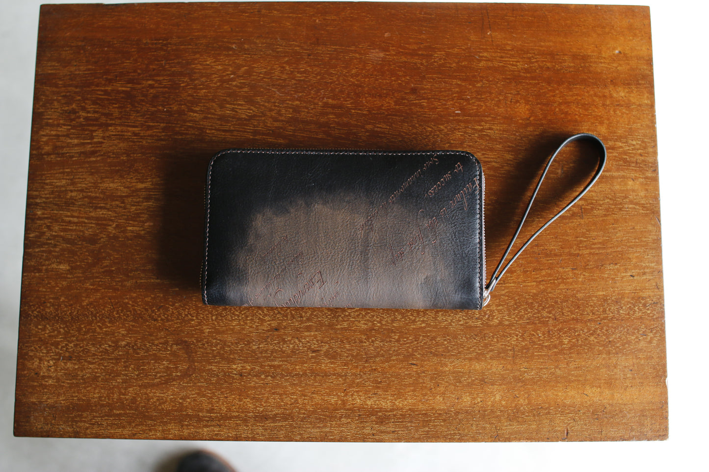 【オーダー】ハンドダイ&レーザー彫刻のラウンドZIP長財布