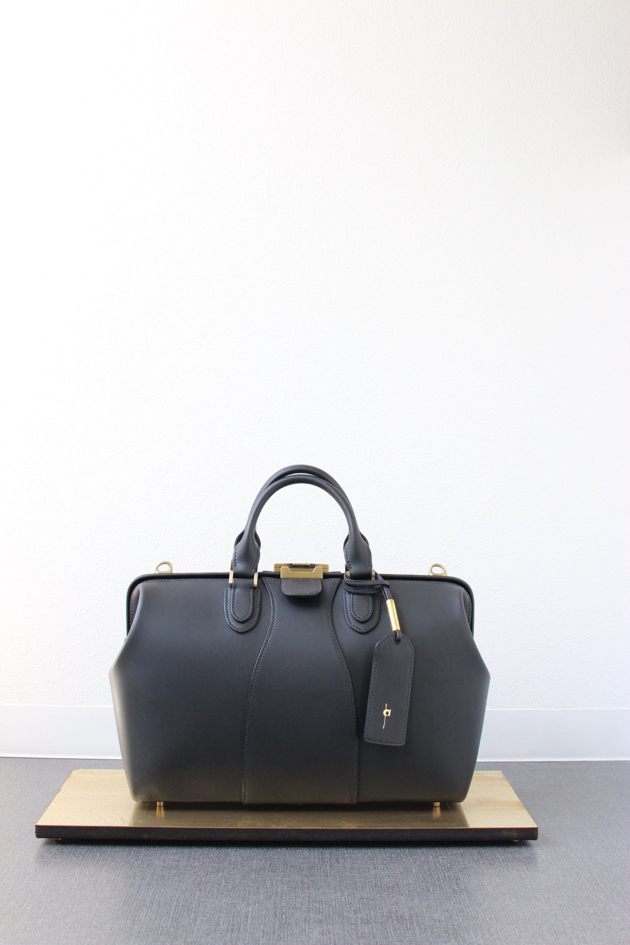 【オーダー】クラシックな総手縫いの口枠ボストンバッグ