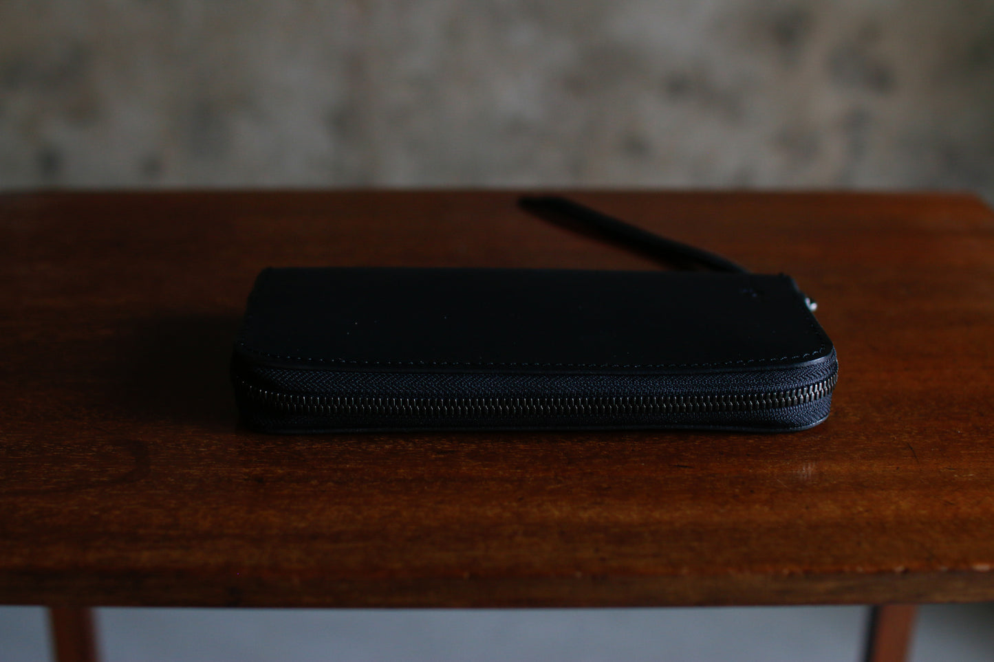 【オーダー】オールブラック仕様のラウンドZIP長財布