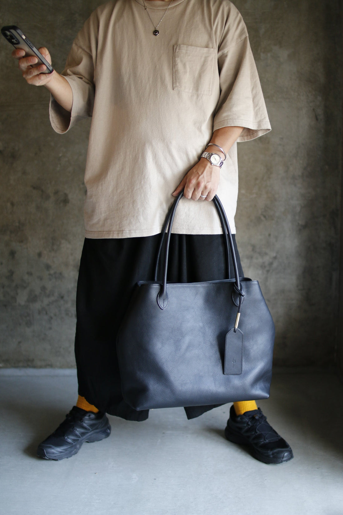 持ち手の仕立てが美しいトートバッグ【Bespoke series】