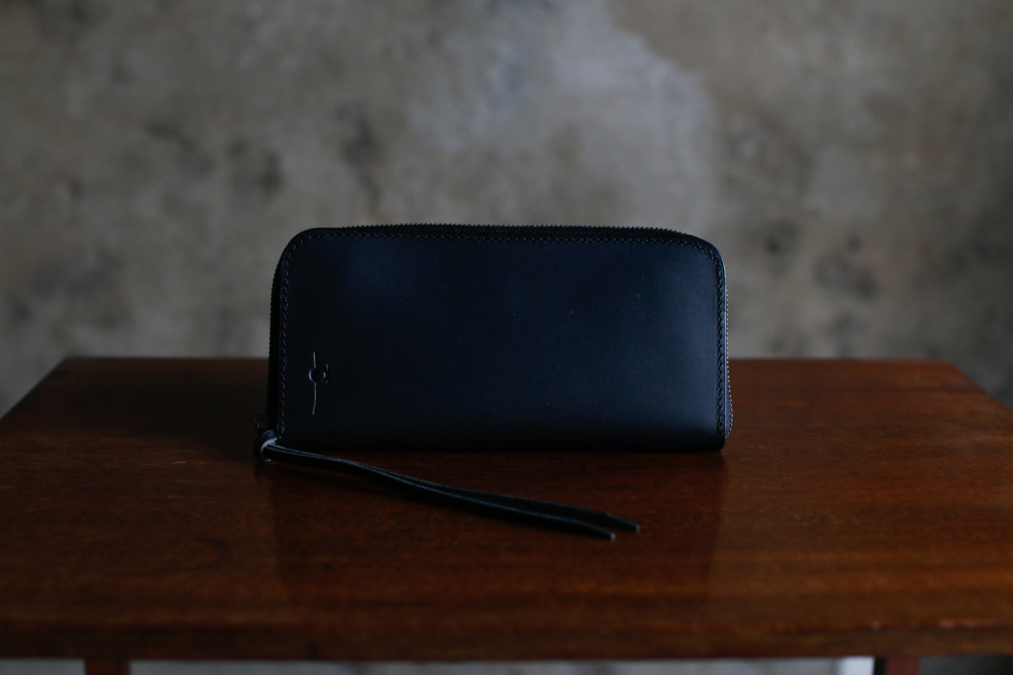 【オーダー】オールブラック仕様のラウンドZIP長財布