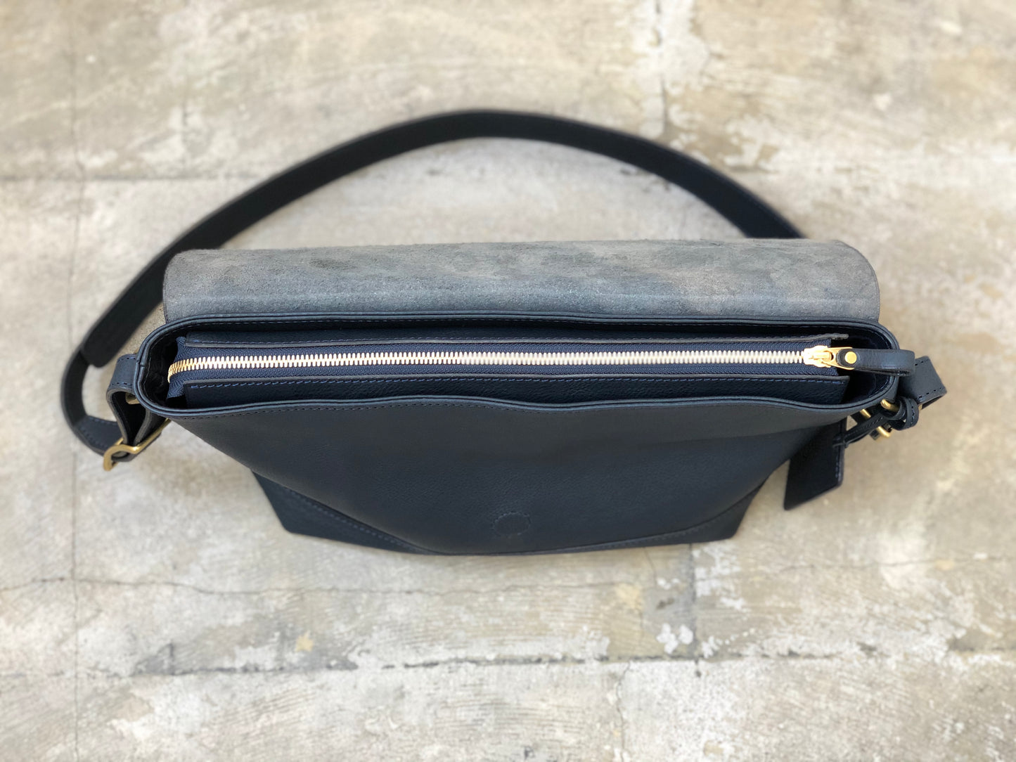 【オーダー】お出かけにも便利なサイズのポストマンバッグ