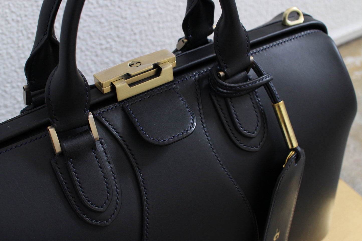 【オーダー】クラシックな総手縫いの口枠ボストンバッグ