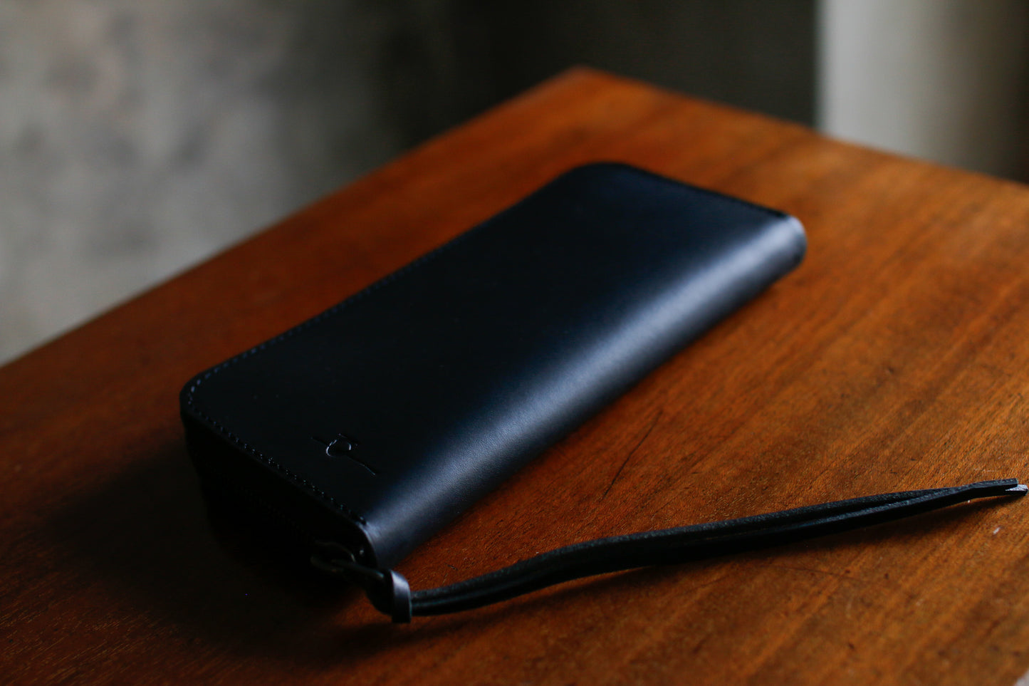 【オーダー】オールブラック仕様のラウンドZIP長財布