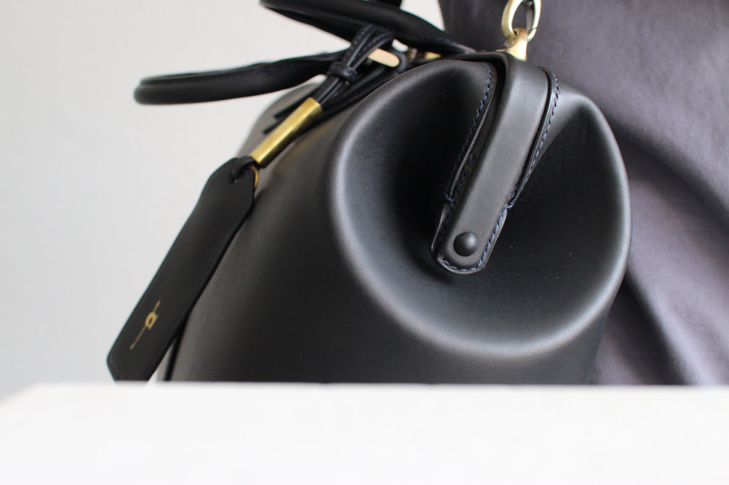 【オーダー】クラシックな総手縫いの口枠ボストンバッグ