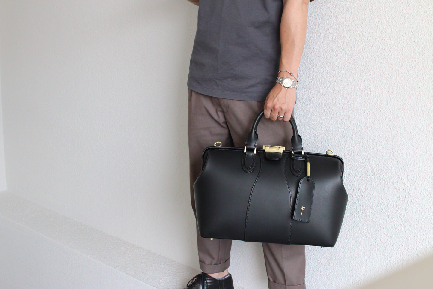 【オーダー】クラシックな総手縫いの口枠ボストンバッグ