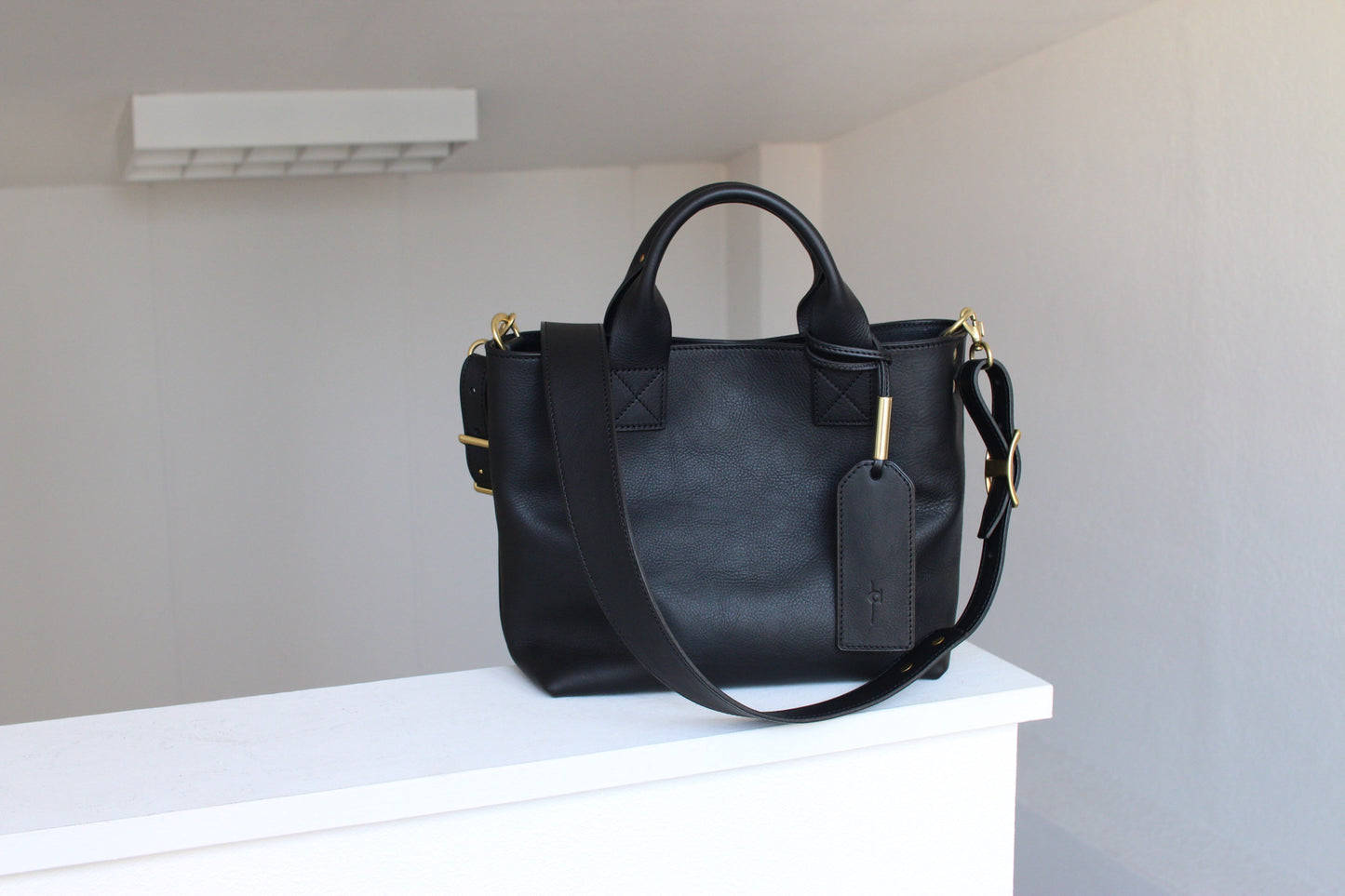 【オーダー】ストラップをカスタマイズしたミディアムトートバッグ