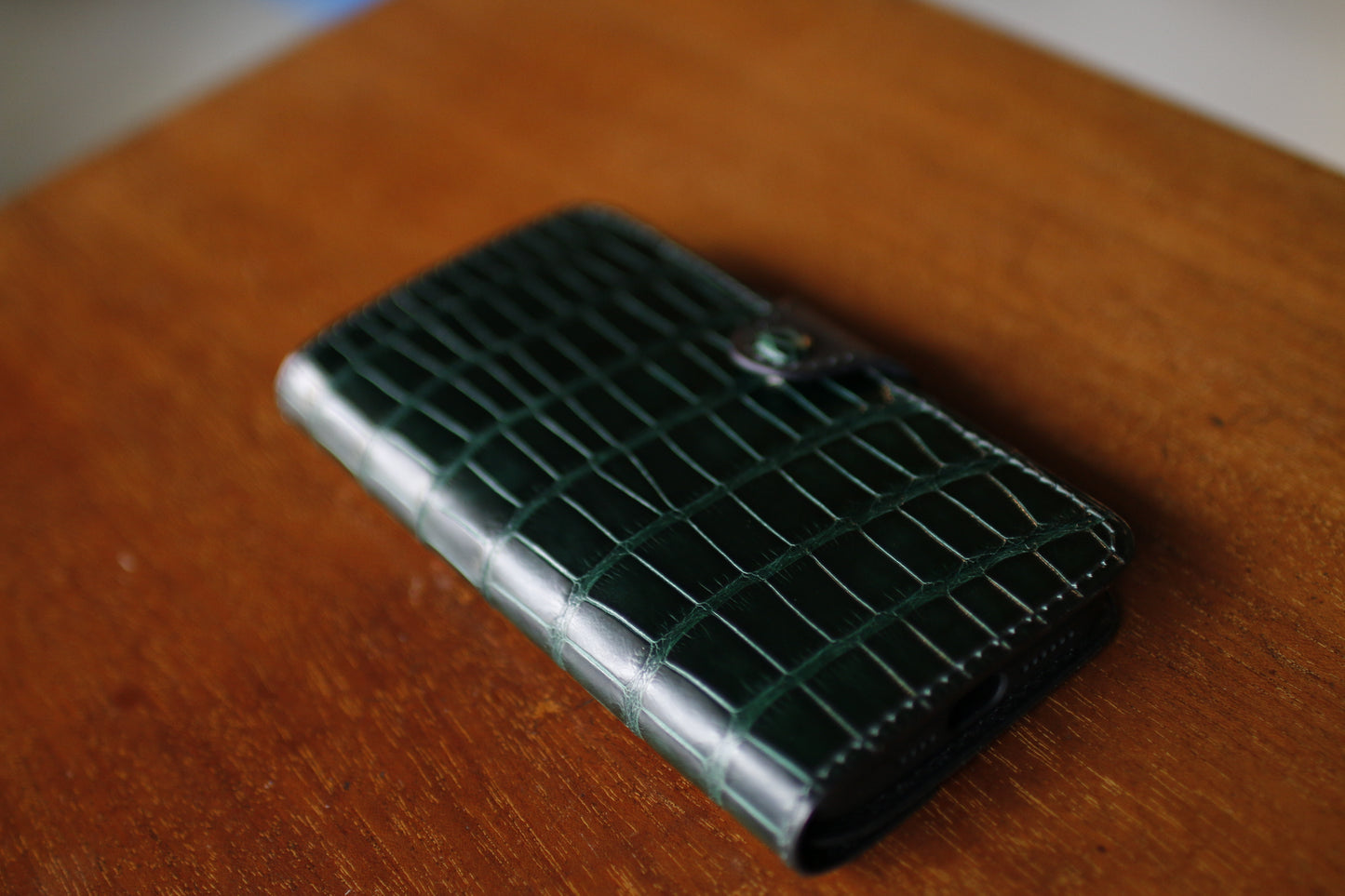 【オーダー】アリゲーターiphone 15 promaxケース