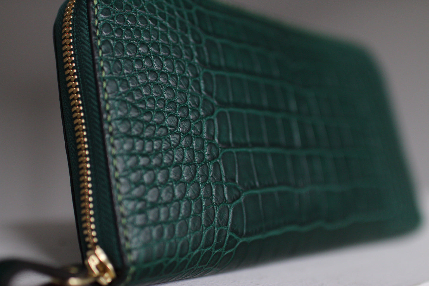 【オーダー】アリゲーター総手縫いラウンドZIPウォレット収納多め