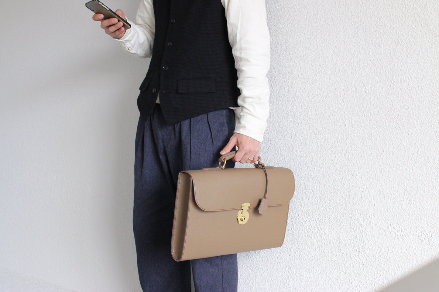 【オーダー】クラシック錠前クラッチバッグ（総手縫い仕立て）