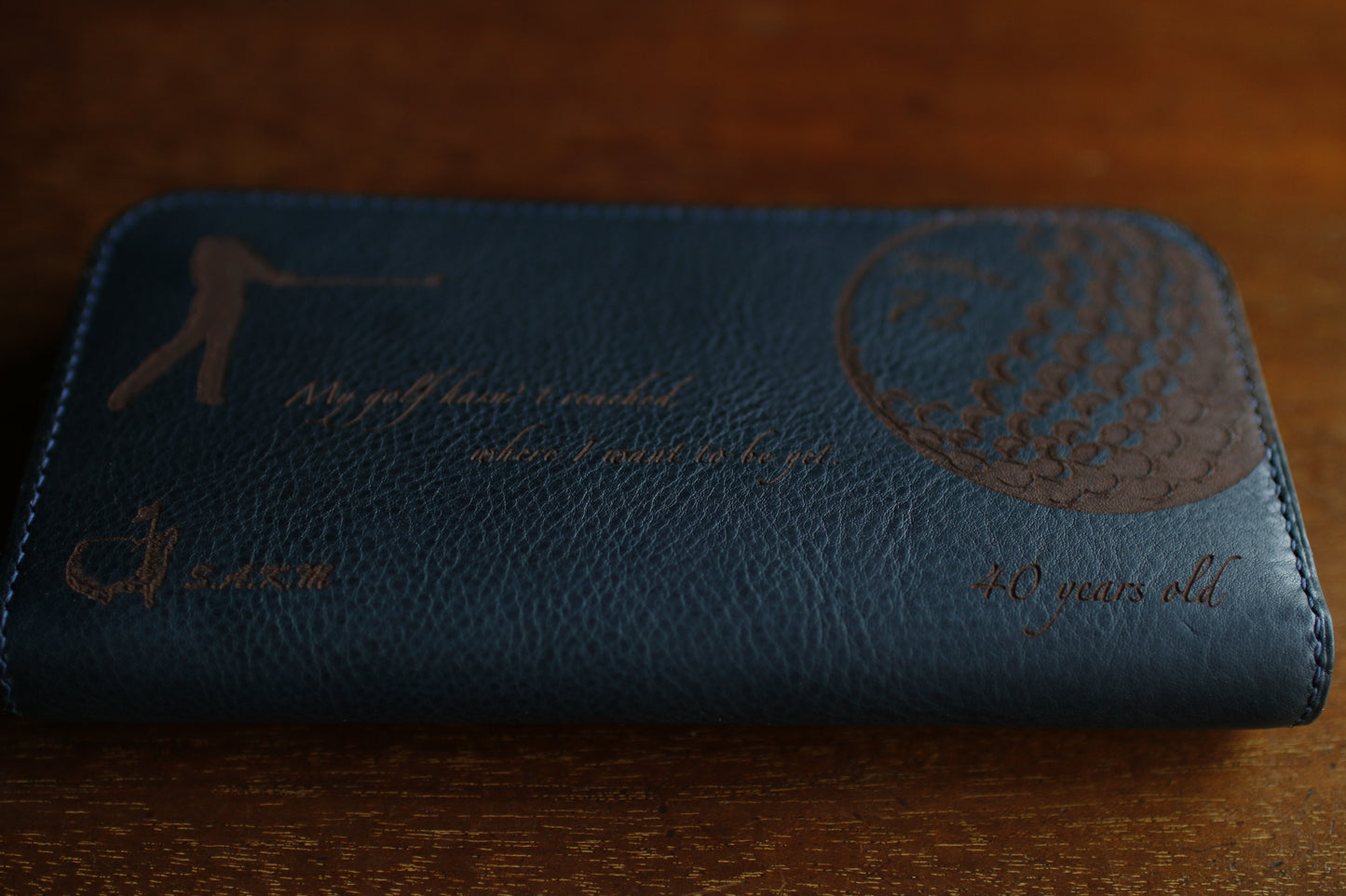 【オーダー】レーザー彫刻の総手縫いラウンドZIP長財布