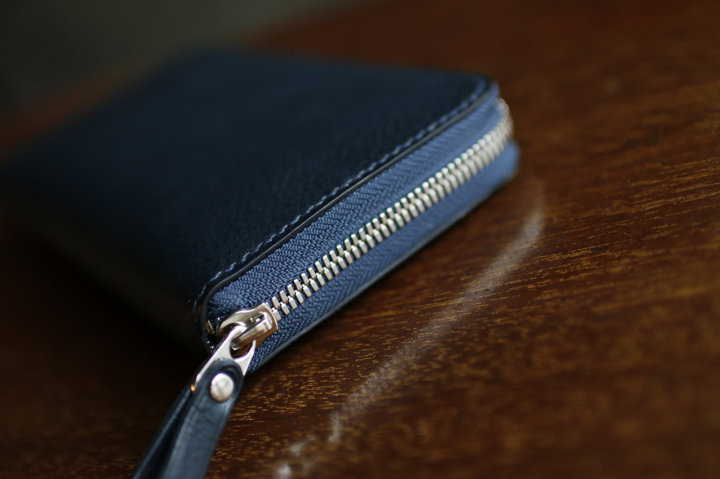 【オーダー】レーザー彫刻の総手縫いラウンドZIP長財布