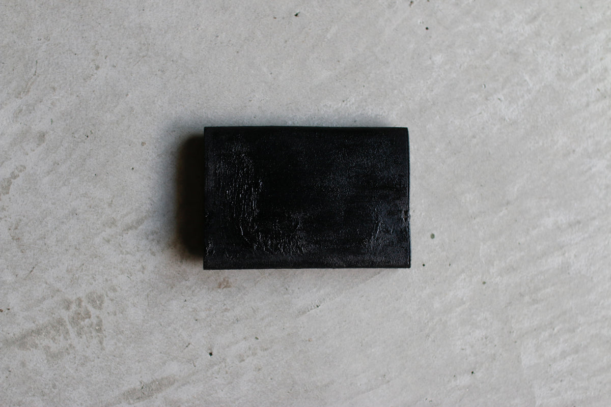 【Akiwo Hidaka / 漆皮】Card Case / Black