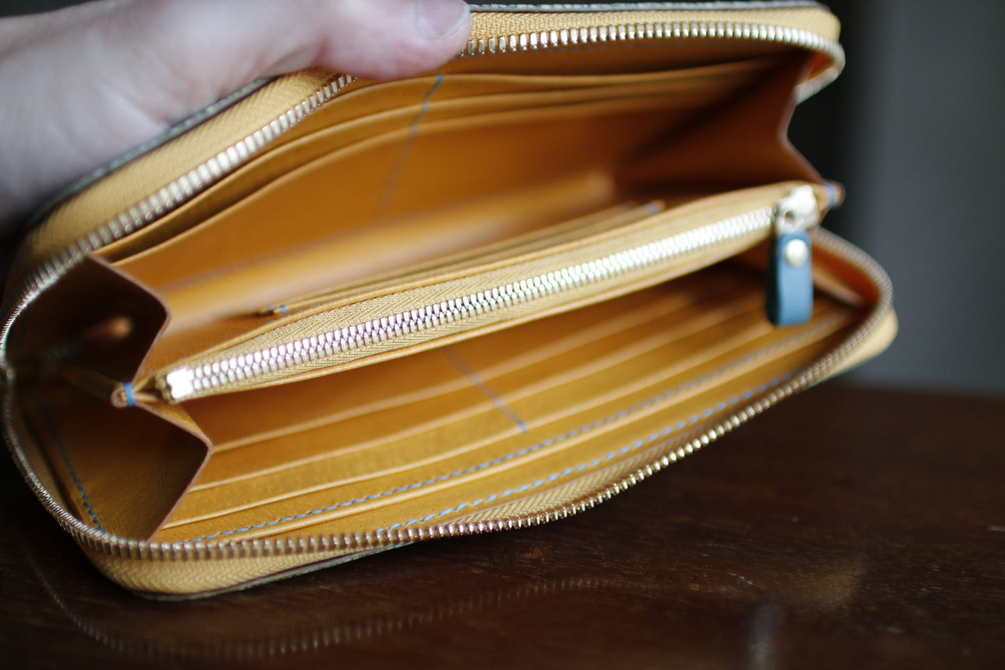 【オーダー】ガルーシャ総手縫いラウンドZIPウォレット