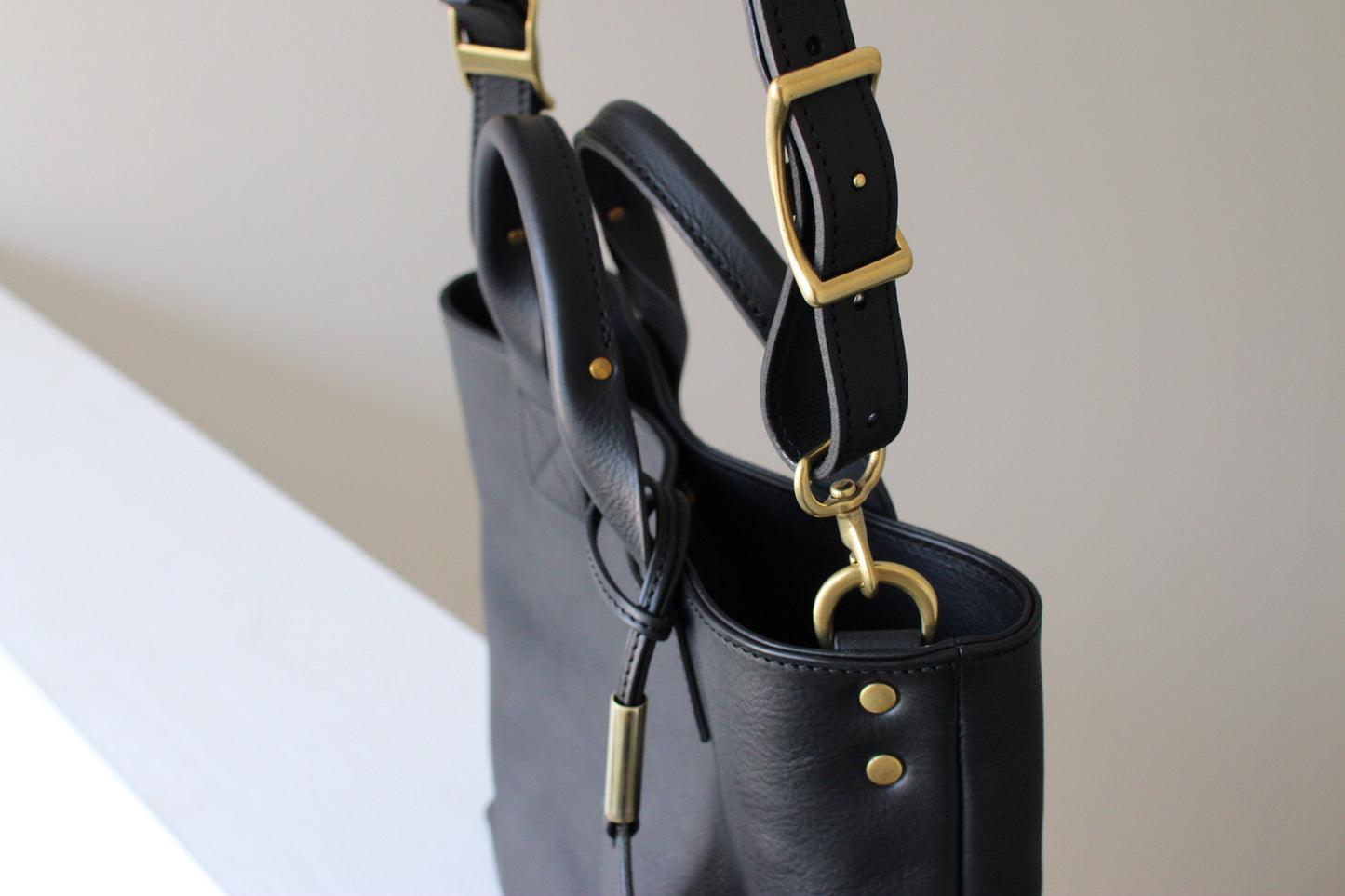 【オーダー】ストラップをカスタマイズしたミディアムトートバッグ