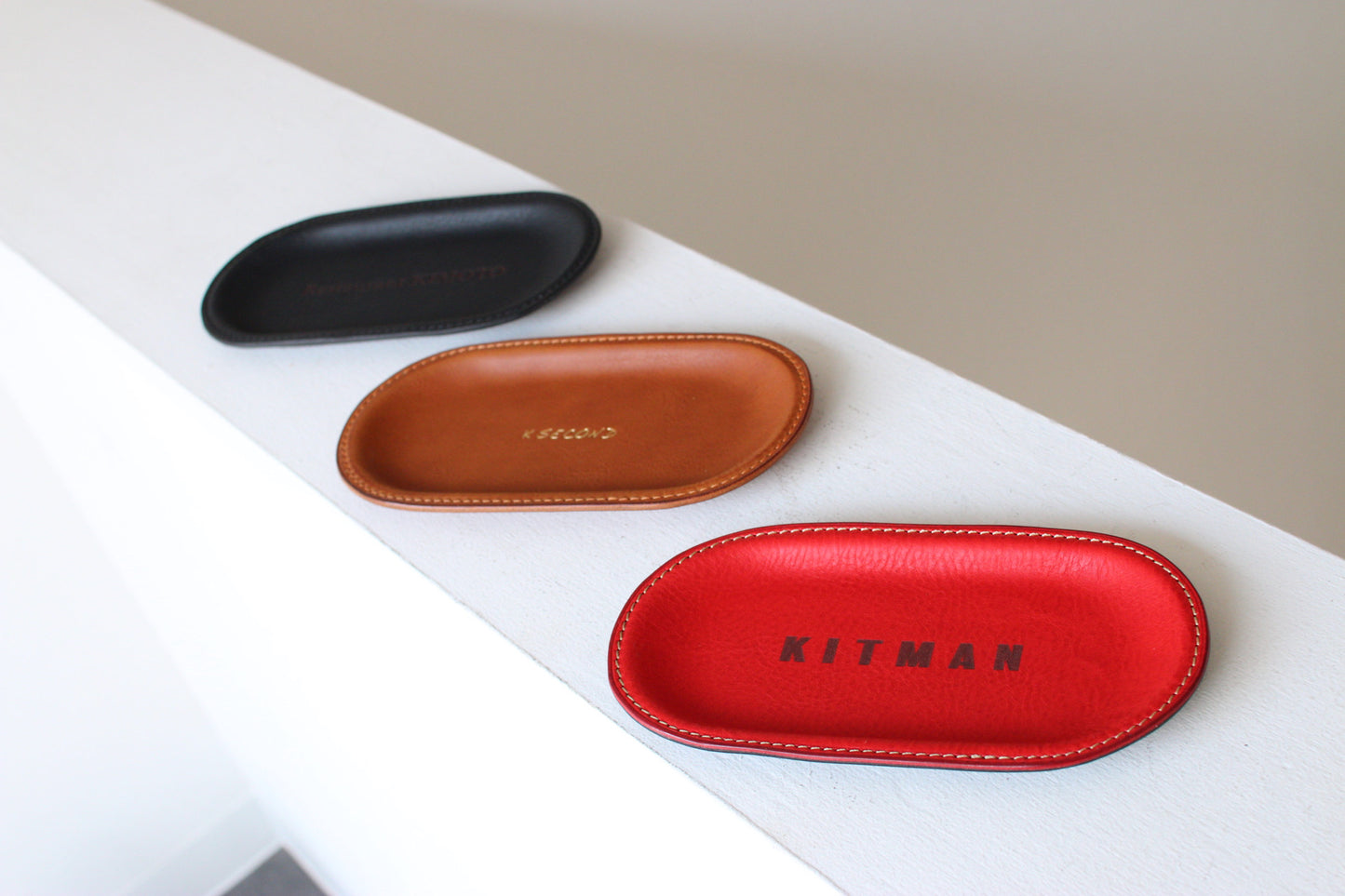 【オーダー】レザーの質感を感じるキャッシュトレイ※レーザー加工ロゴver.