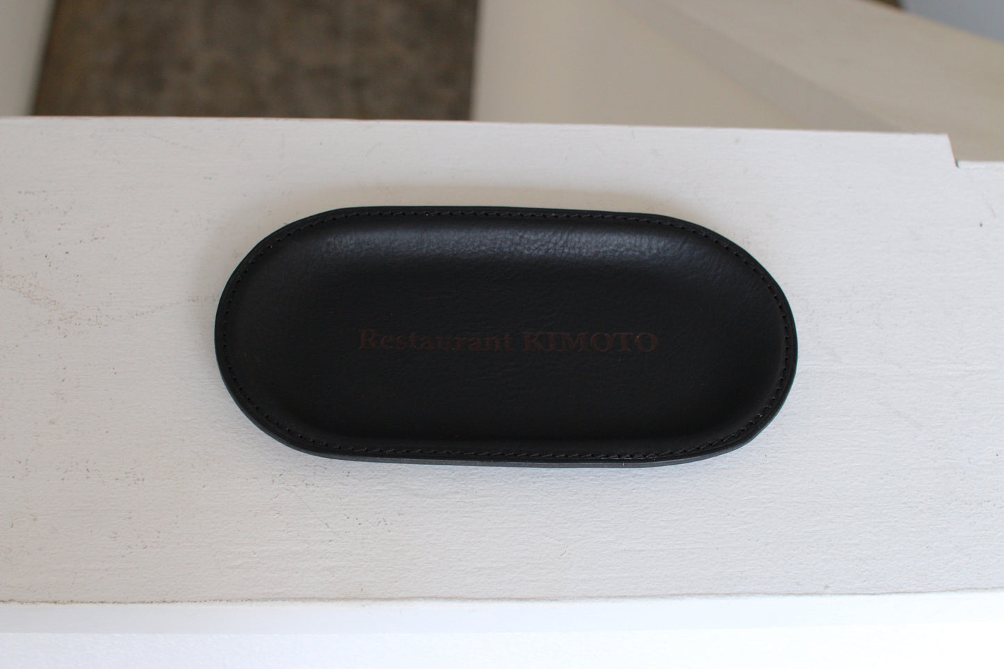 【オーダー】レザーの質感を感じるキャッシュトレイ※レーザー加工ロゴver.