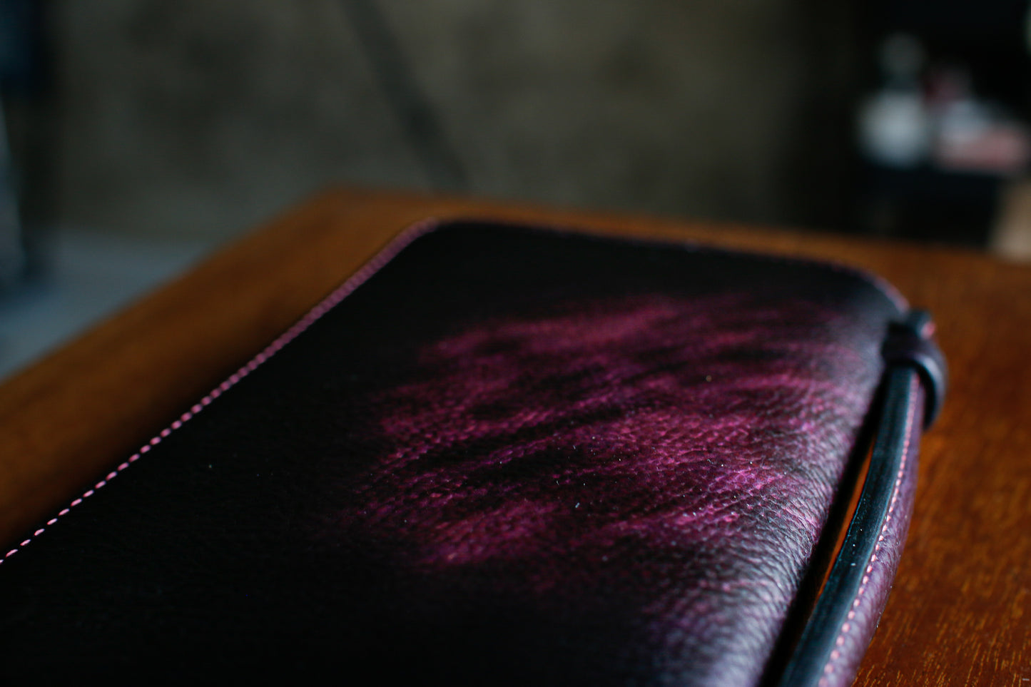 【オーダー】ハンドダイパープルの総手縫いオーガナイザー財布