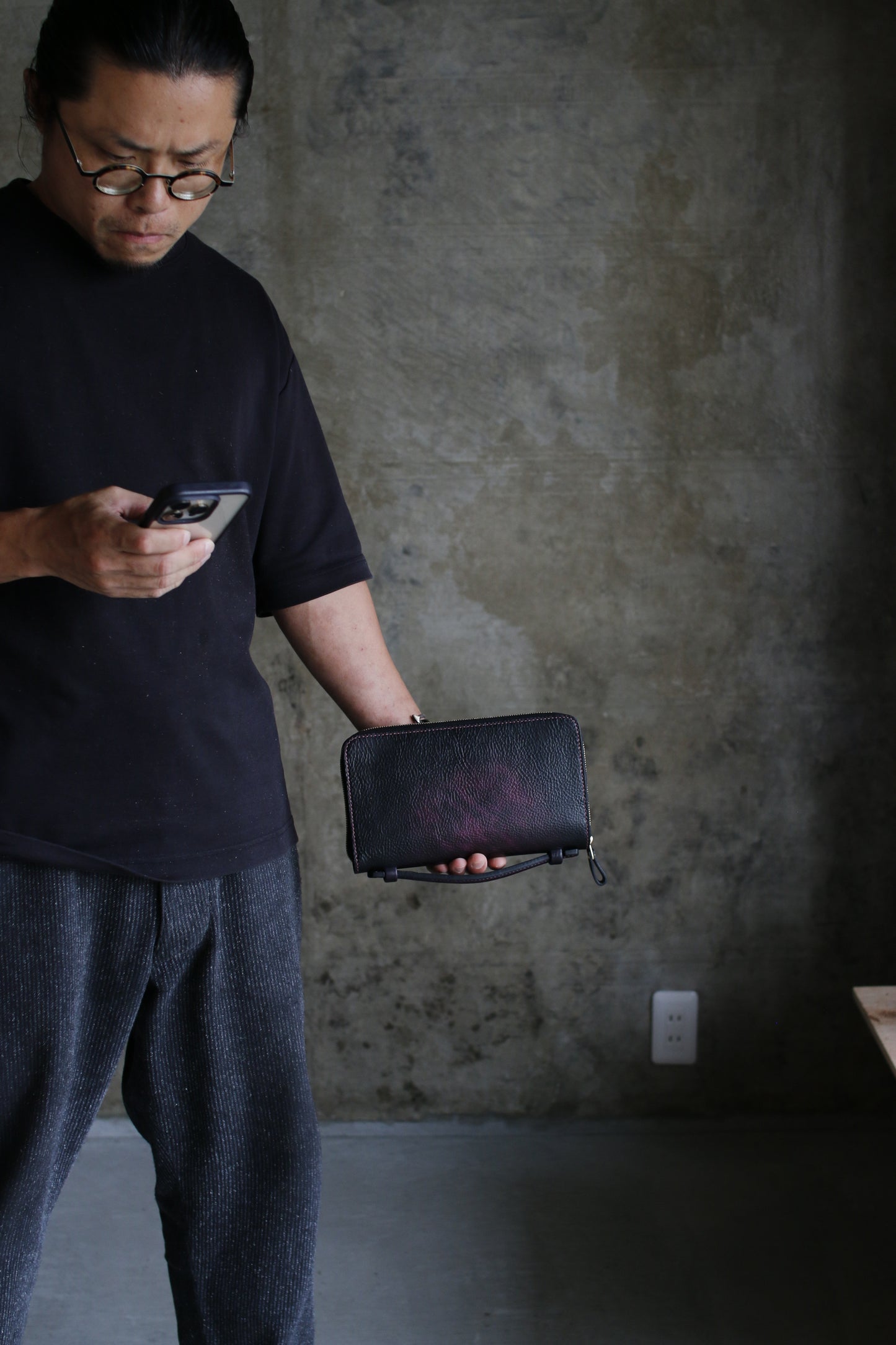 【オーダー】ハンドダイパープルの総手縫いオーガナイザー財布