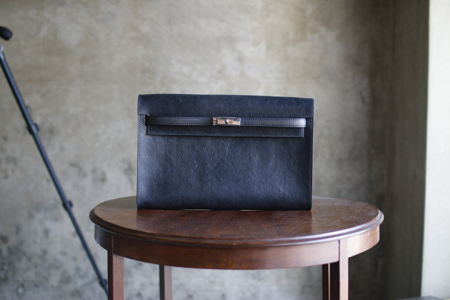 【オーダー】金具が特徴的なPCクラッチバッグ