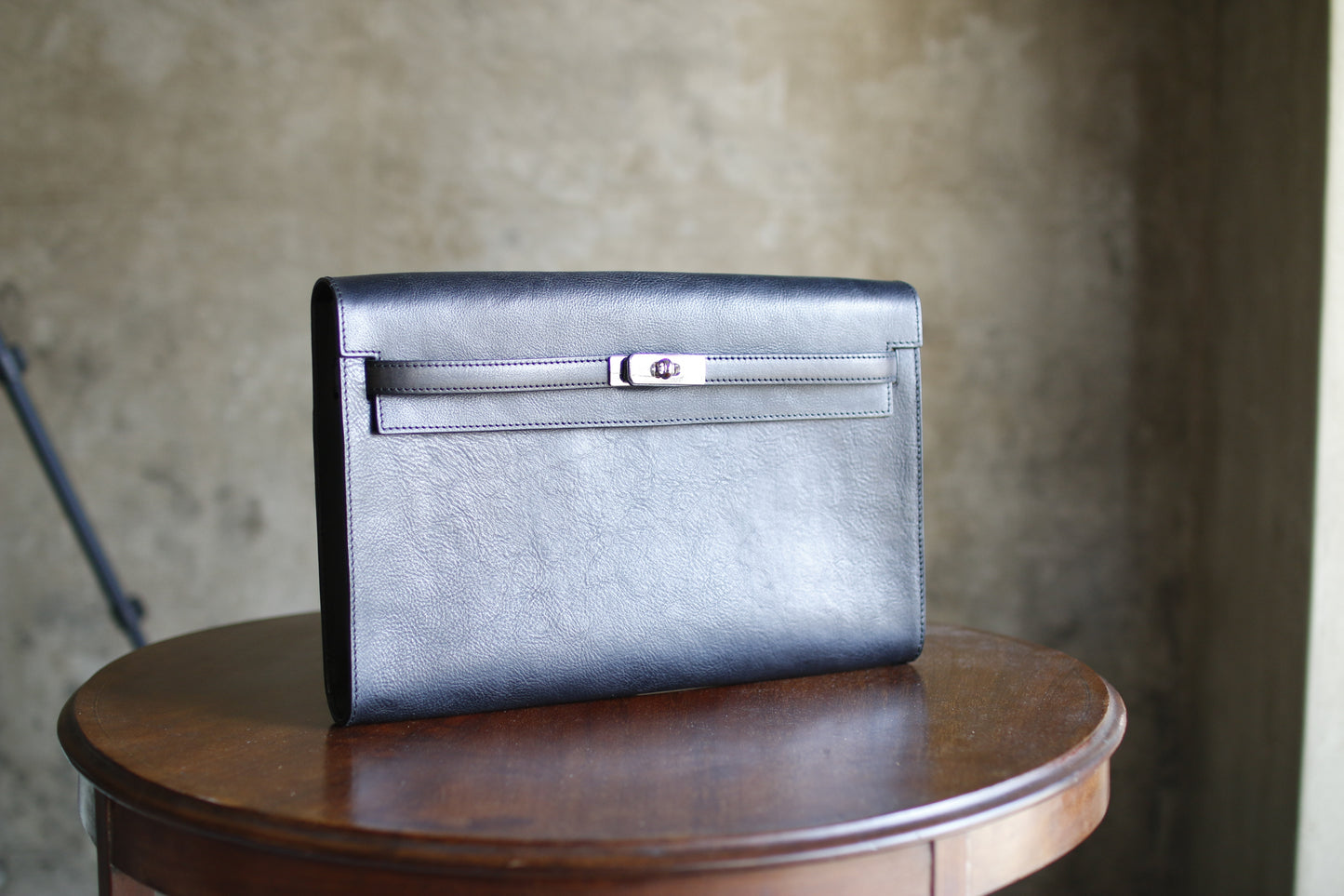 【オーダー】金具が特徴的なPCクラッチバッグ