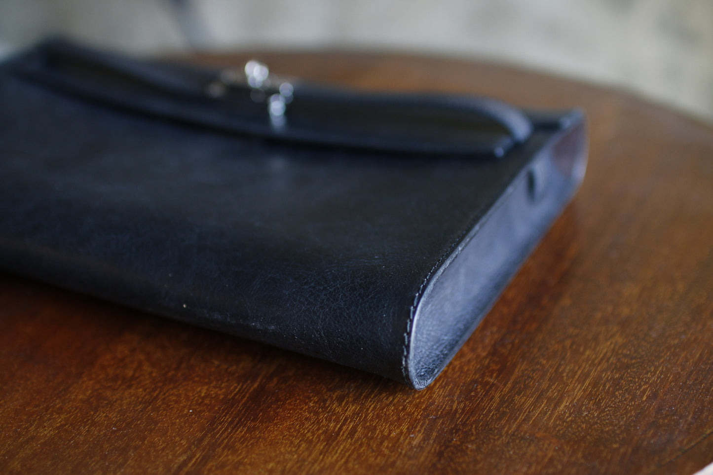 【オーダー】金具が特徴的なPCクラッチバッグ