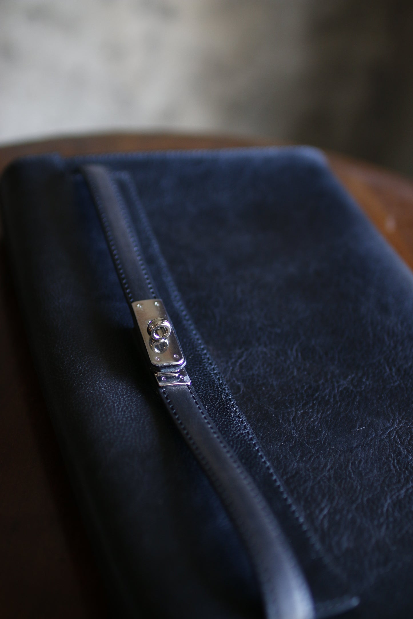 【オーダー】金具が特徴的なPCクラッチバッグ