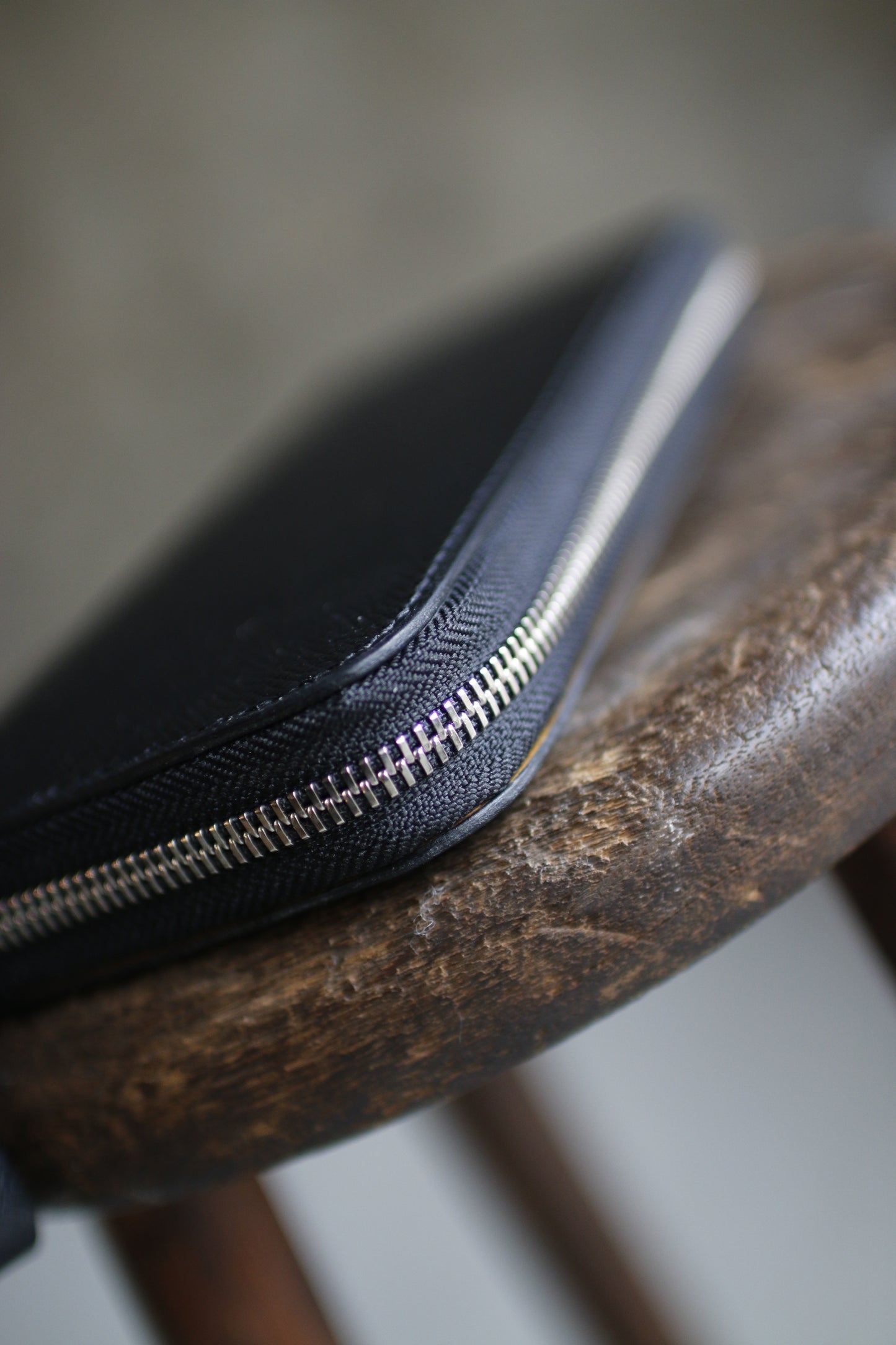 【オーダー】ブラック×イエローの総手縫い長財布