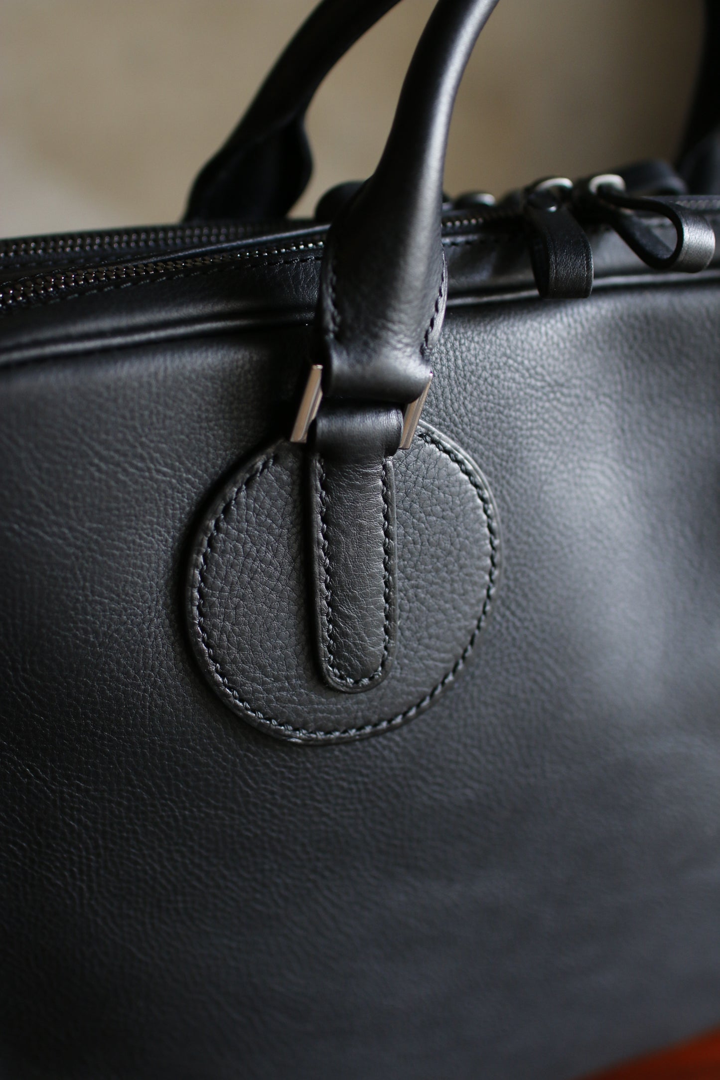 【オーダー】前後で表情が違うビジネスバッグ