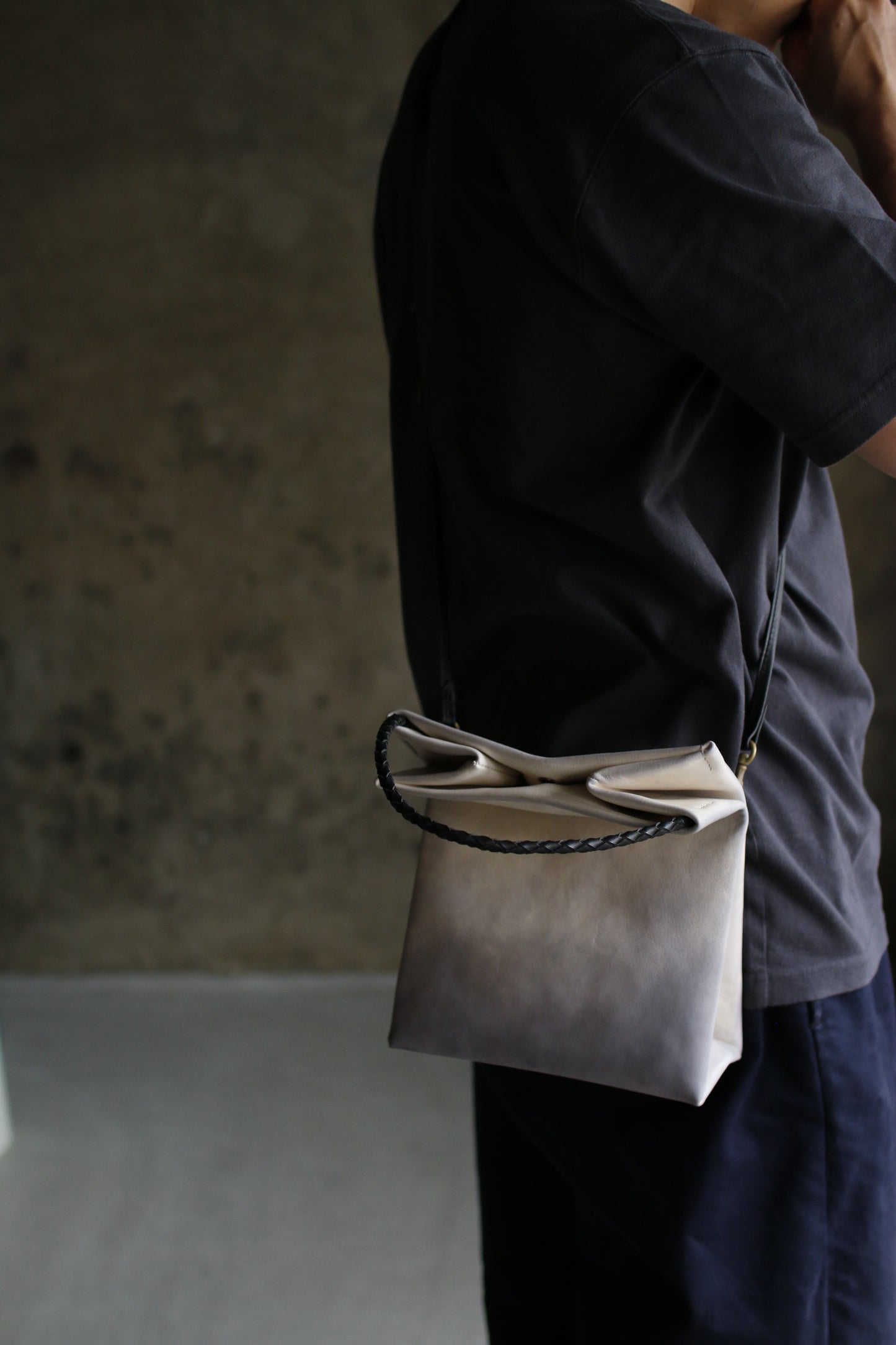 【オーダー】アルチザン仕様のレザー紙袋バッグ