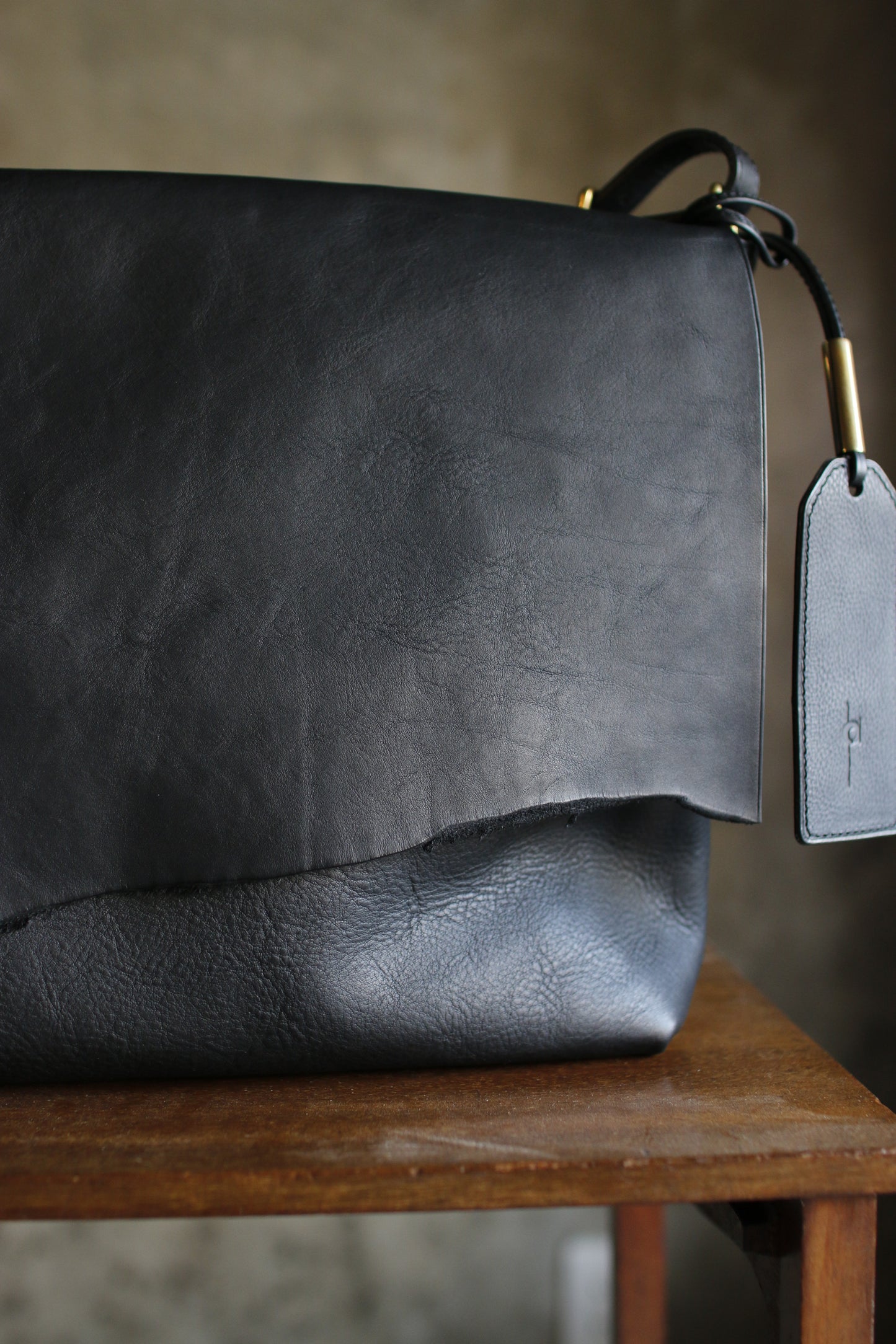 【オーダー】Y様裁ち切りカブセのメッセンジャーバッグ