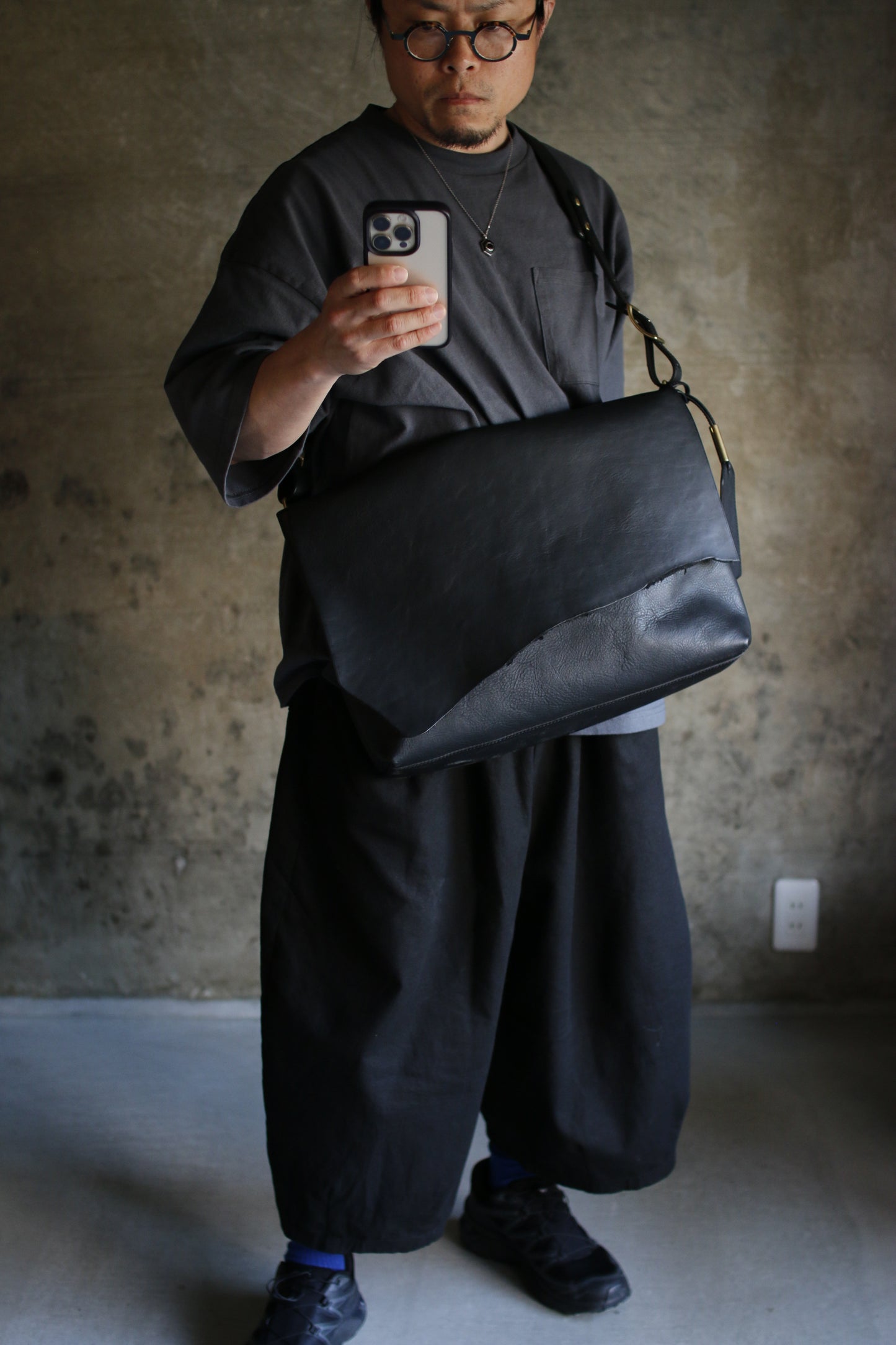 【オーダー】Y様裁ち切りカブセのメッセンジャーバッグ