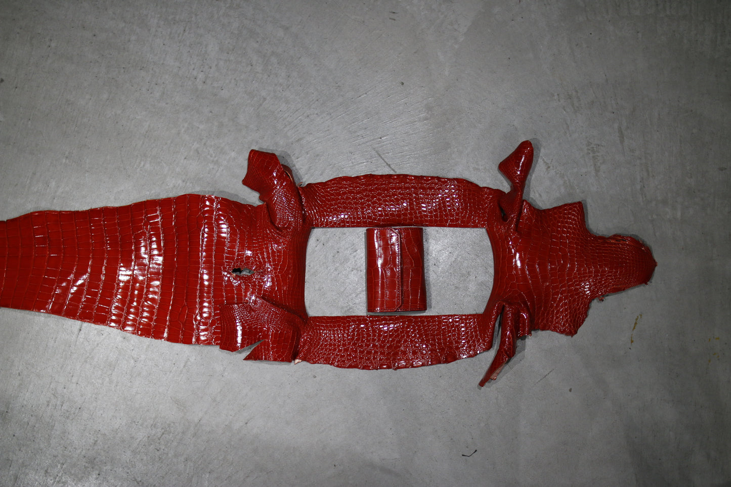 【オーダー】アリゲーターレザーのミディアムウォレット