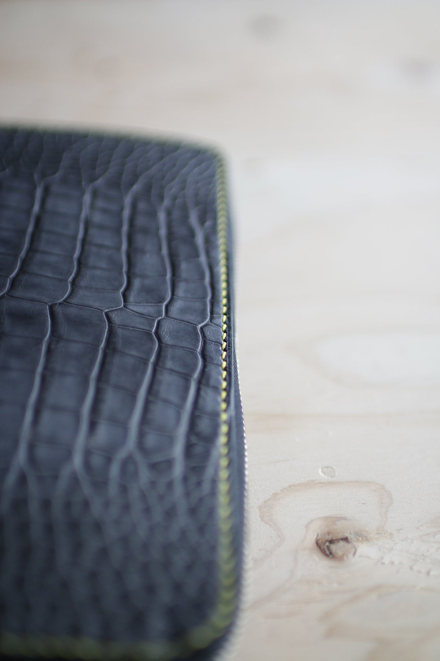 【オーダー】アリゲーター墨黒オーガナイザー長財布